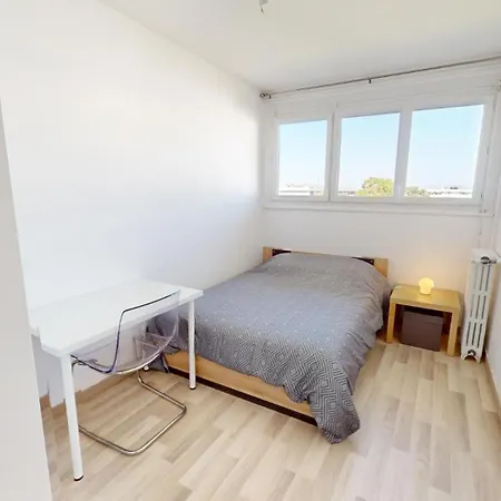 85 M2 Lumineux 4 Clermont-Ferrand